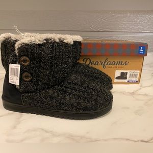 New Sweater Knit Two Button Boots 9 10 Large slipper shoes fur